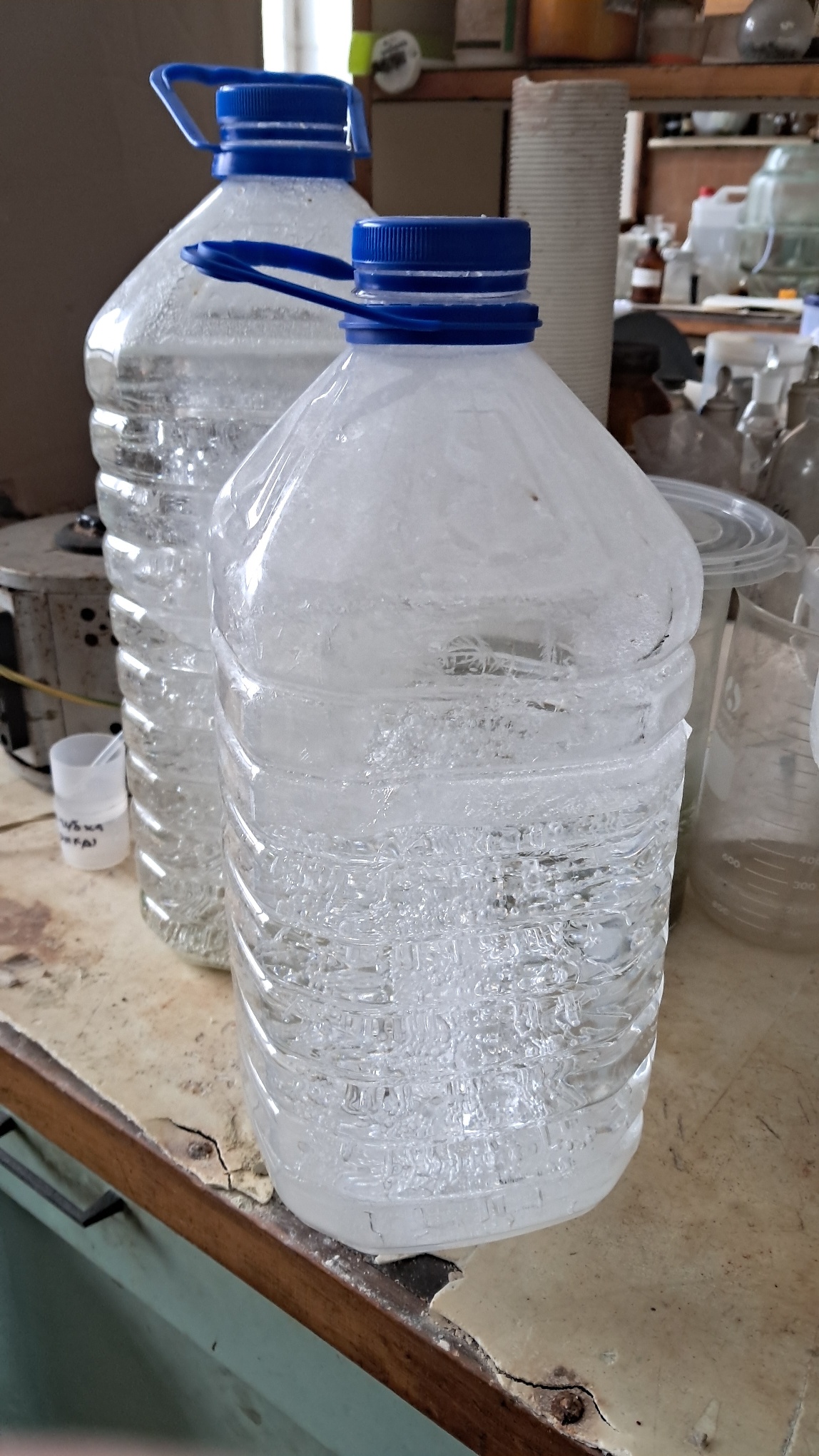 ''Demining'' of Flasks Containing Tritiated Water