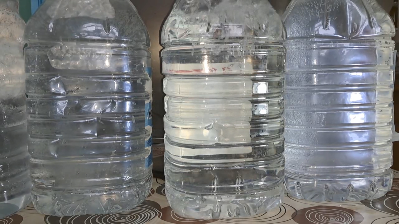 Freezing of Supercooled Water