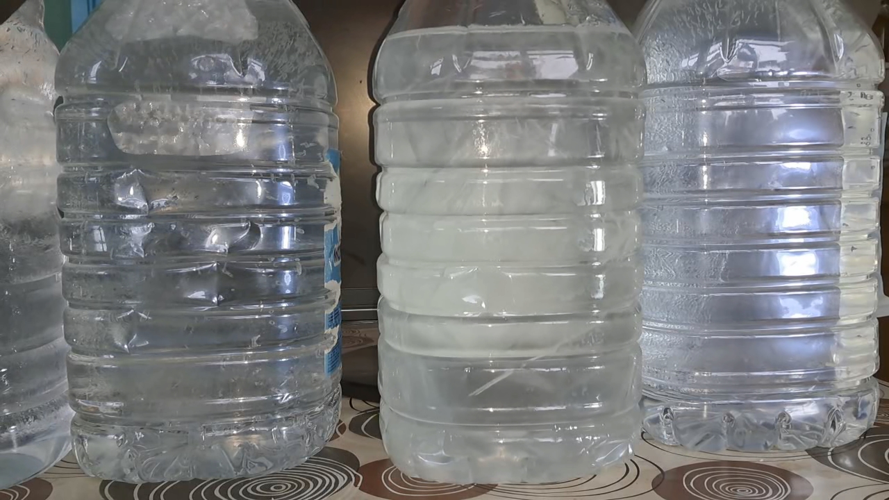 Freezing of Supercooled Water
