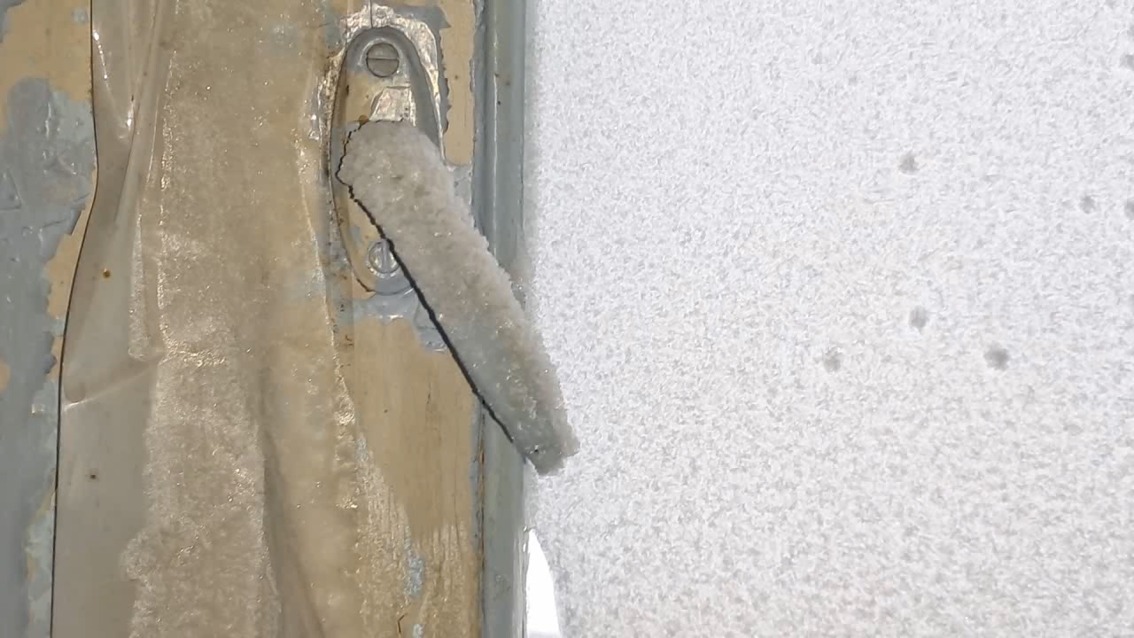 Freezing of Supercooled Water