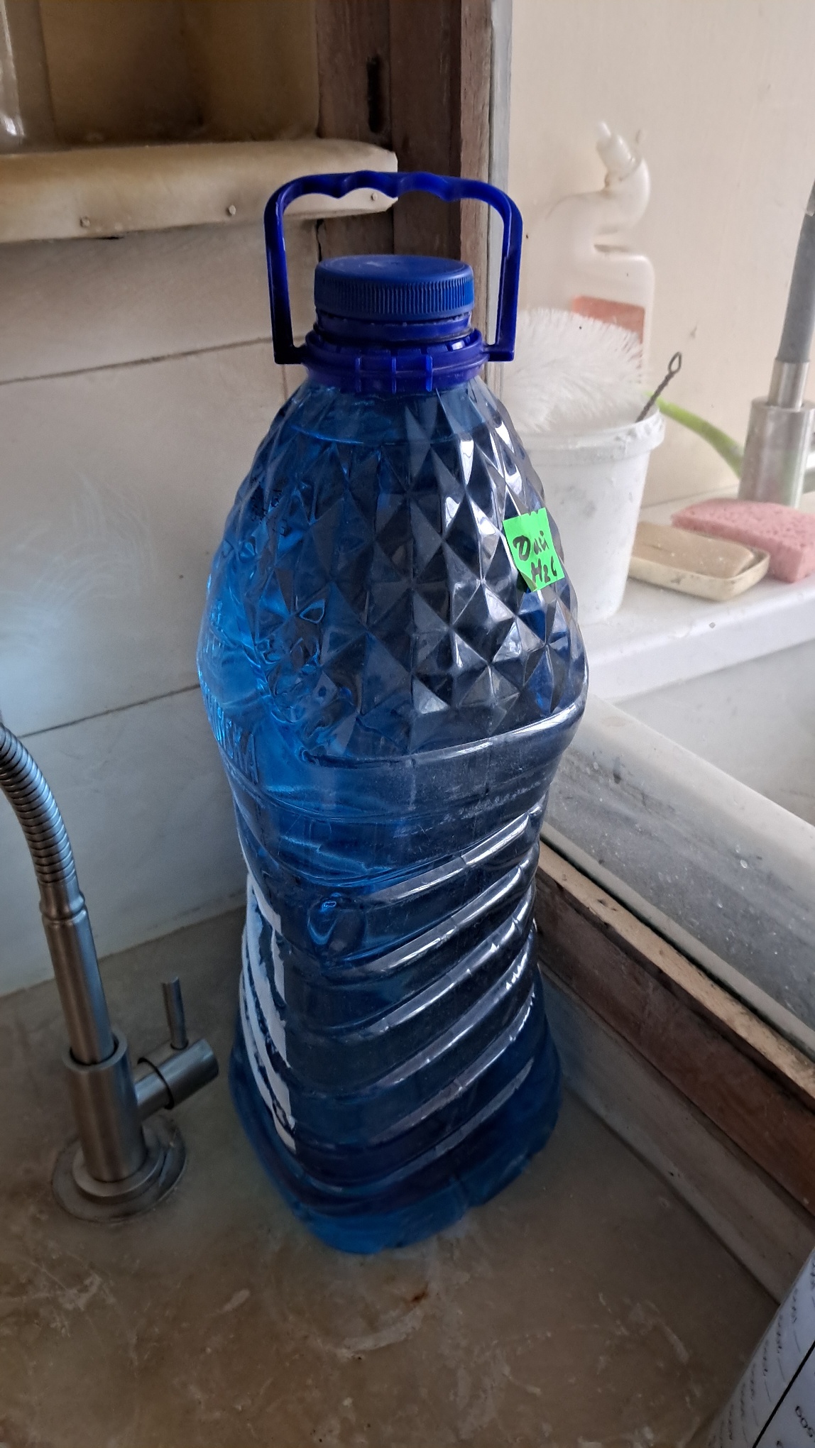 Freezing of Supercooled Water