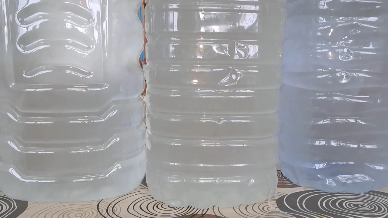 Freezing of Supercooled Water