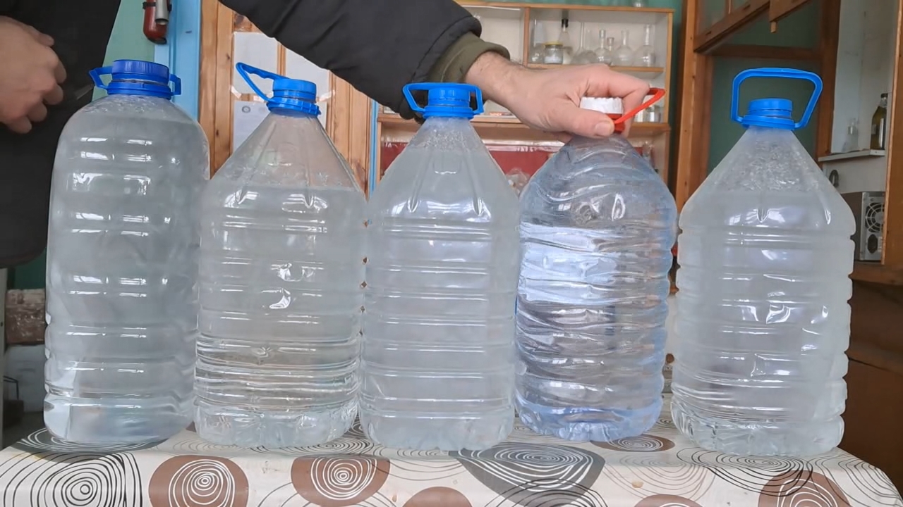 Freezing of Supercooled Water