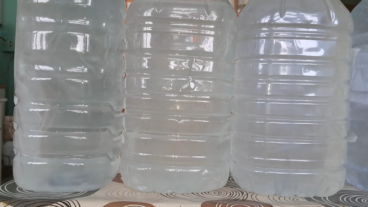 Freezing of Supercooled Water