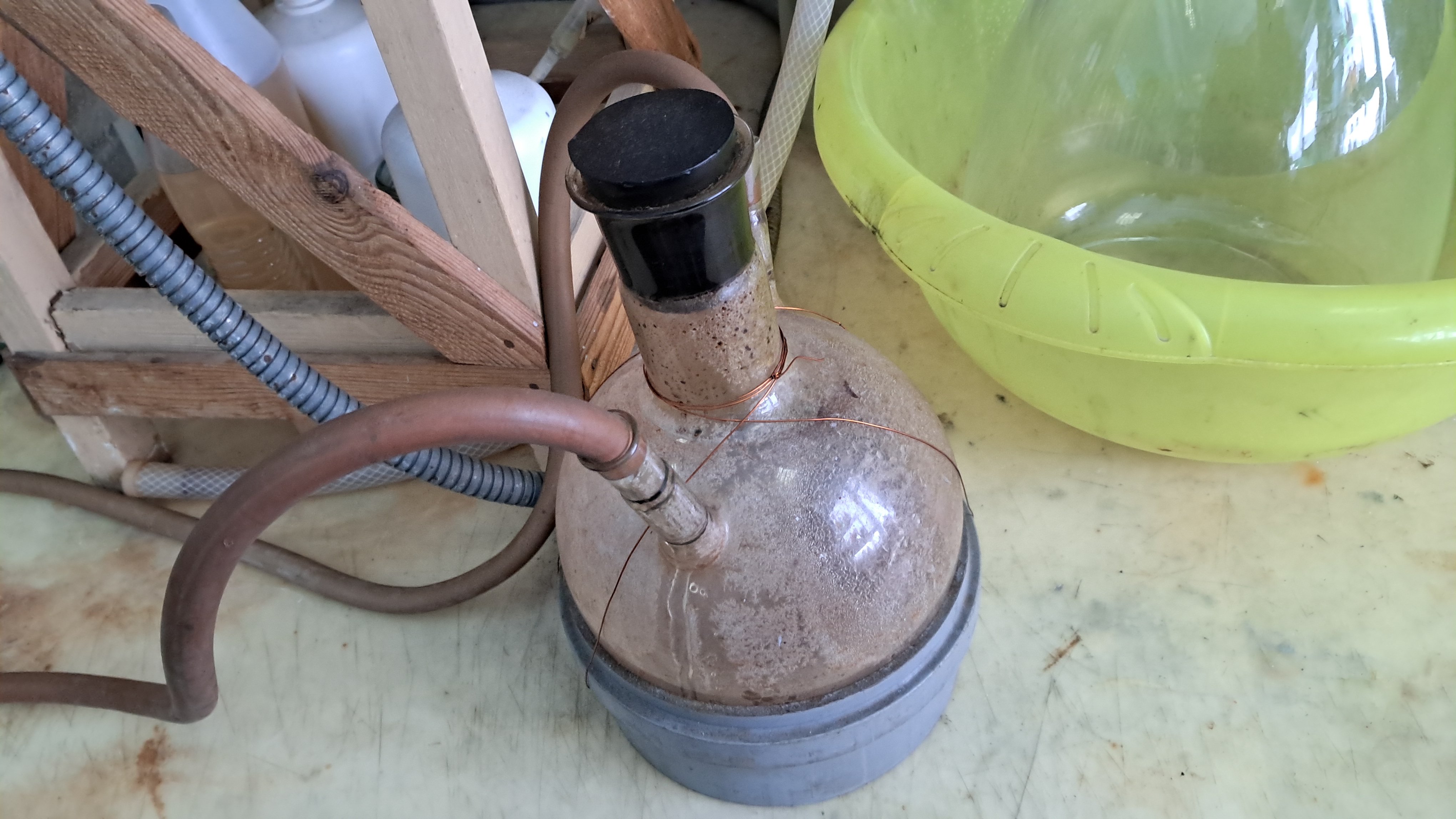 ''Frozen'' Chemical Laboratory