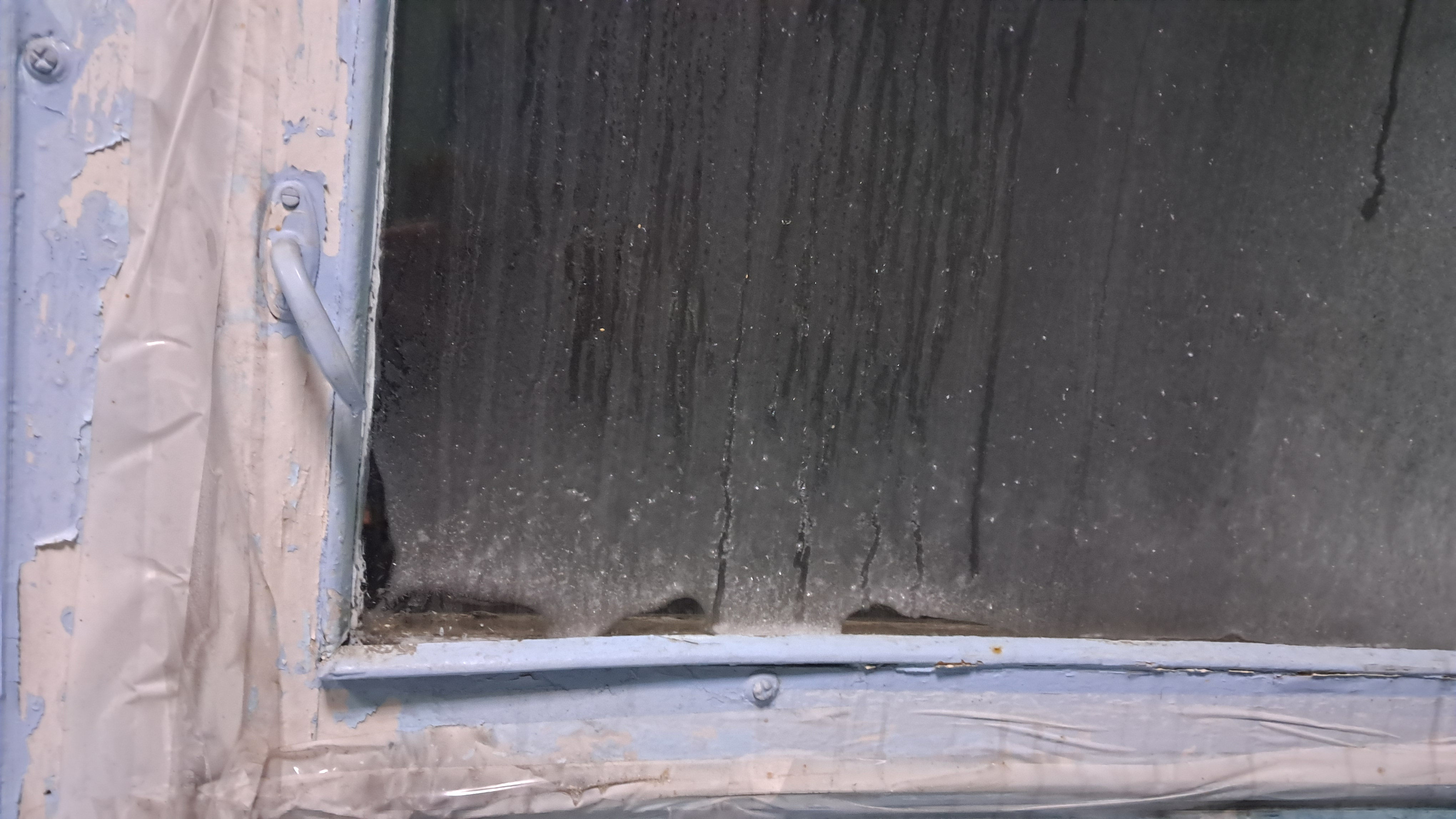 ''Frozen'' Chemical Laboratory