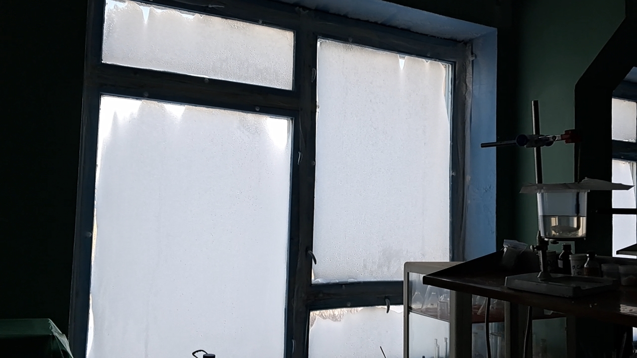 ''Frozen'' Chemical Laboratory