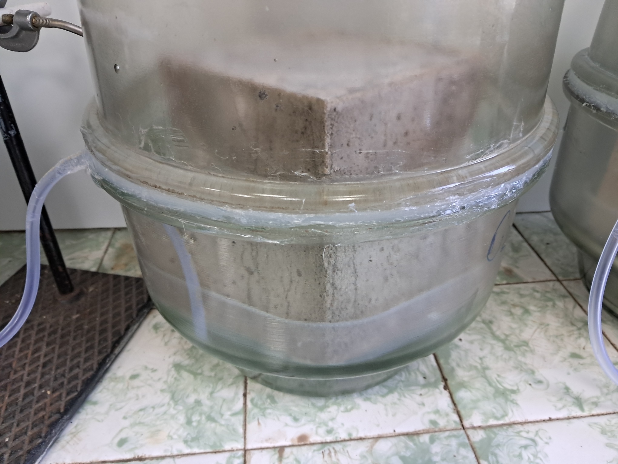 ''Frozen'' Chemical Laboratory