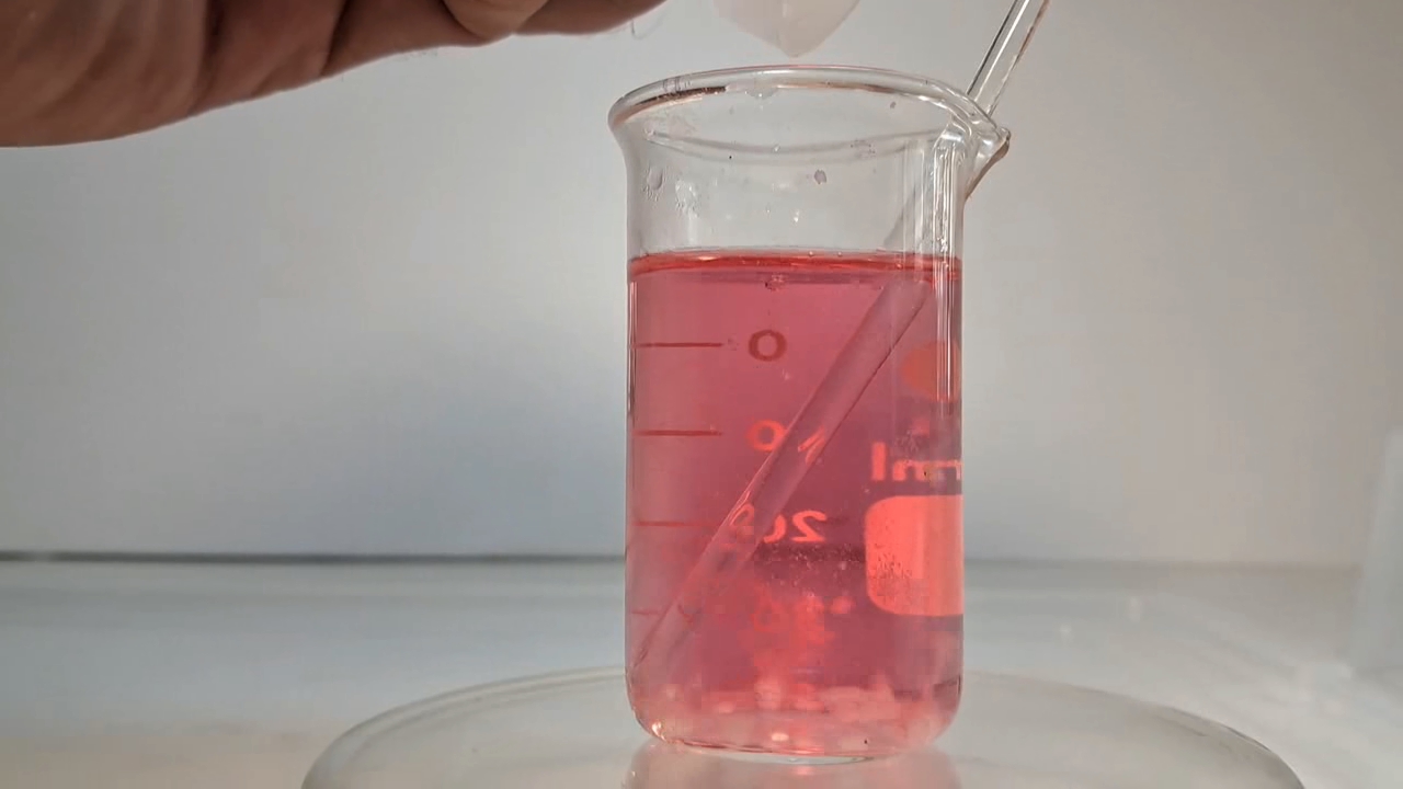 Hydrochloric Acid and Universal Indicator