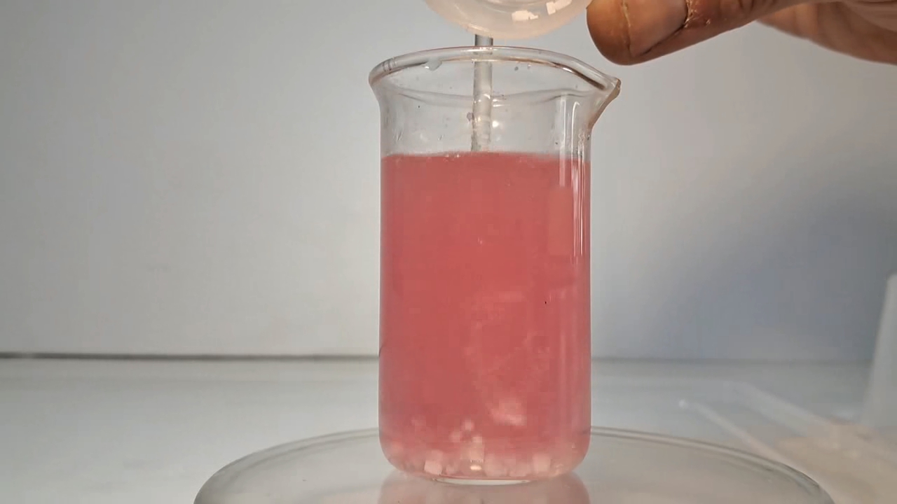 Hydrochloric Acid and Universal Indicator