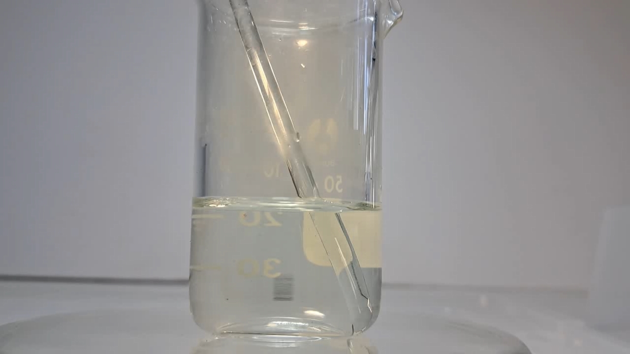 Nitric Acid and Universal Indicator