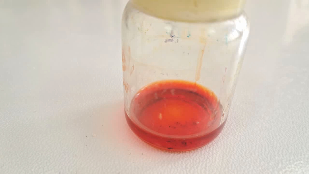 Universal Indicator and Sodium Hydroxide