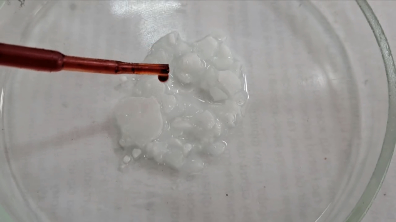 Universal Indicator and Sodium Hydroxide