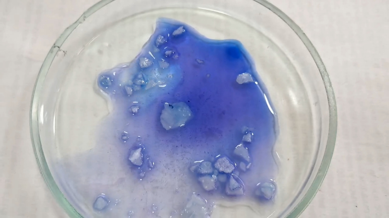 Universal Indicator and Sodium Hydroxide