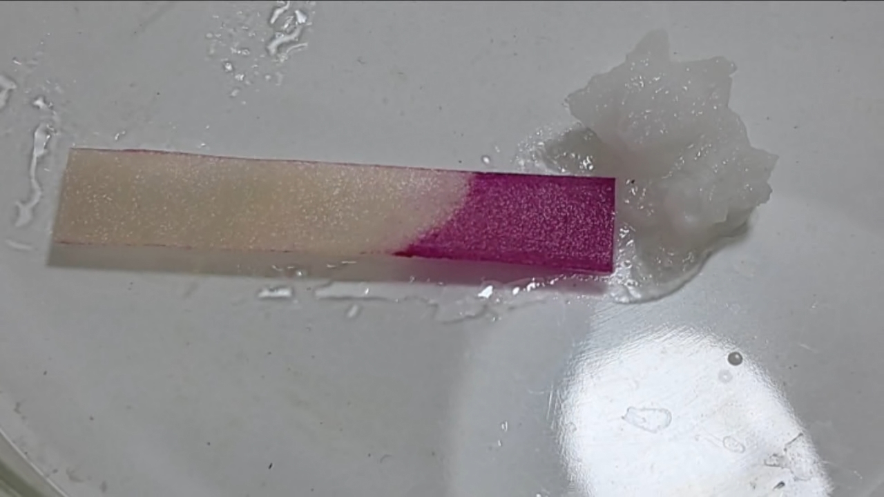 Universal Indicator, Phenolphthalein, and Sodium Hydroxide