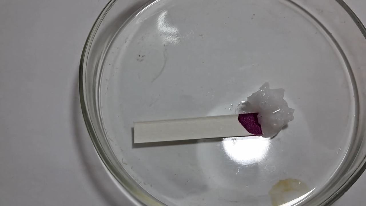 Universal Indicator, Phenolphthalein, and Sodium Hydroxide