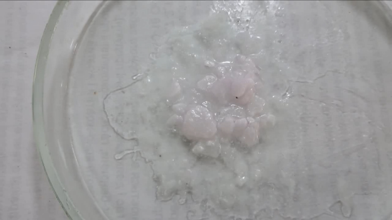 Phenolphthalein Turns Fuchsia When Acid Is Added