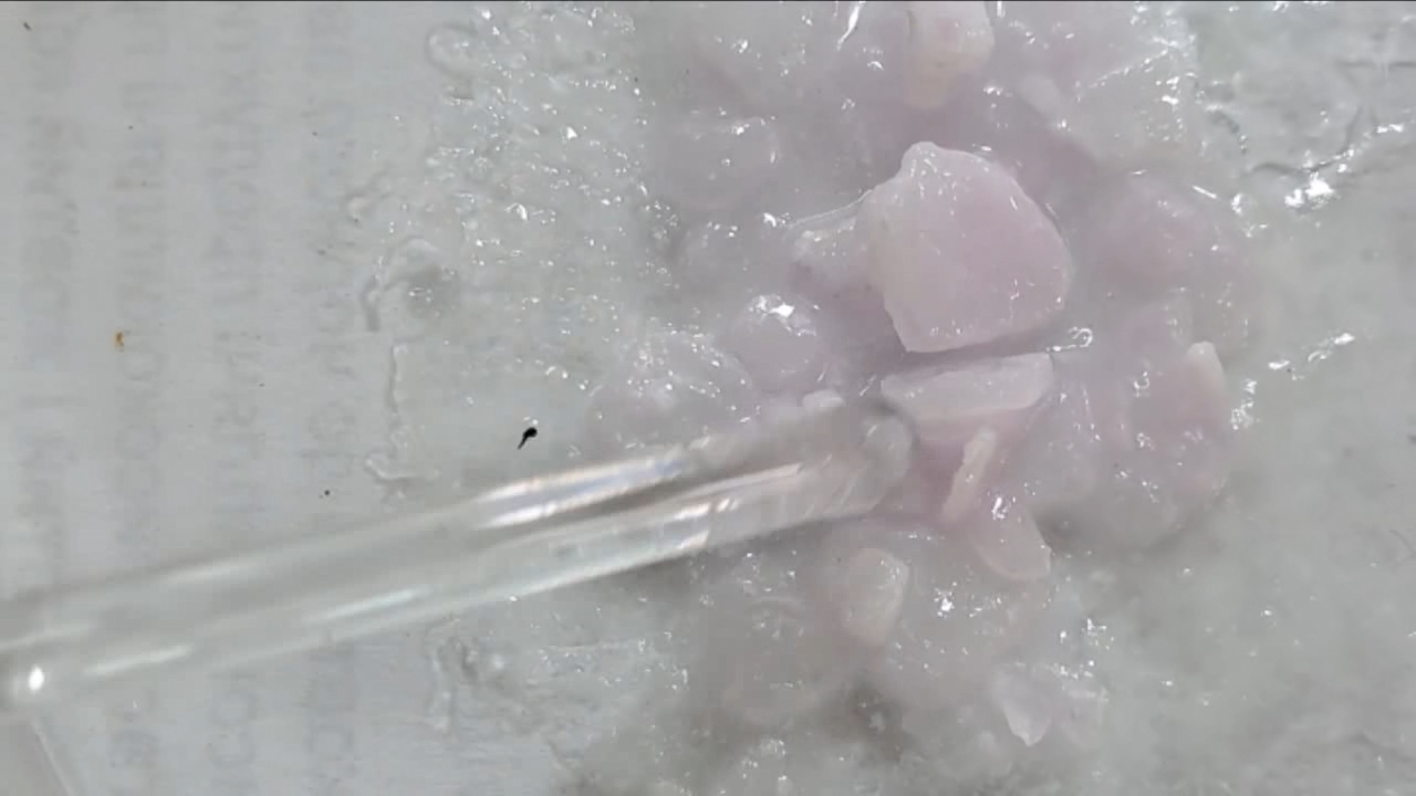 Phenolphthalein Turns Fuchsia When Acid Is Added