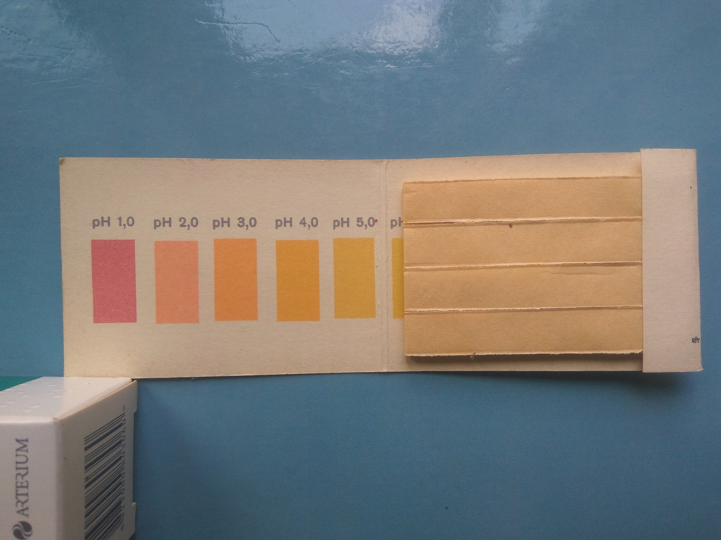 Universal indicator paper