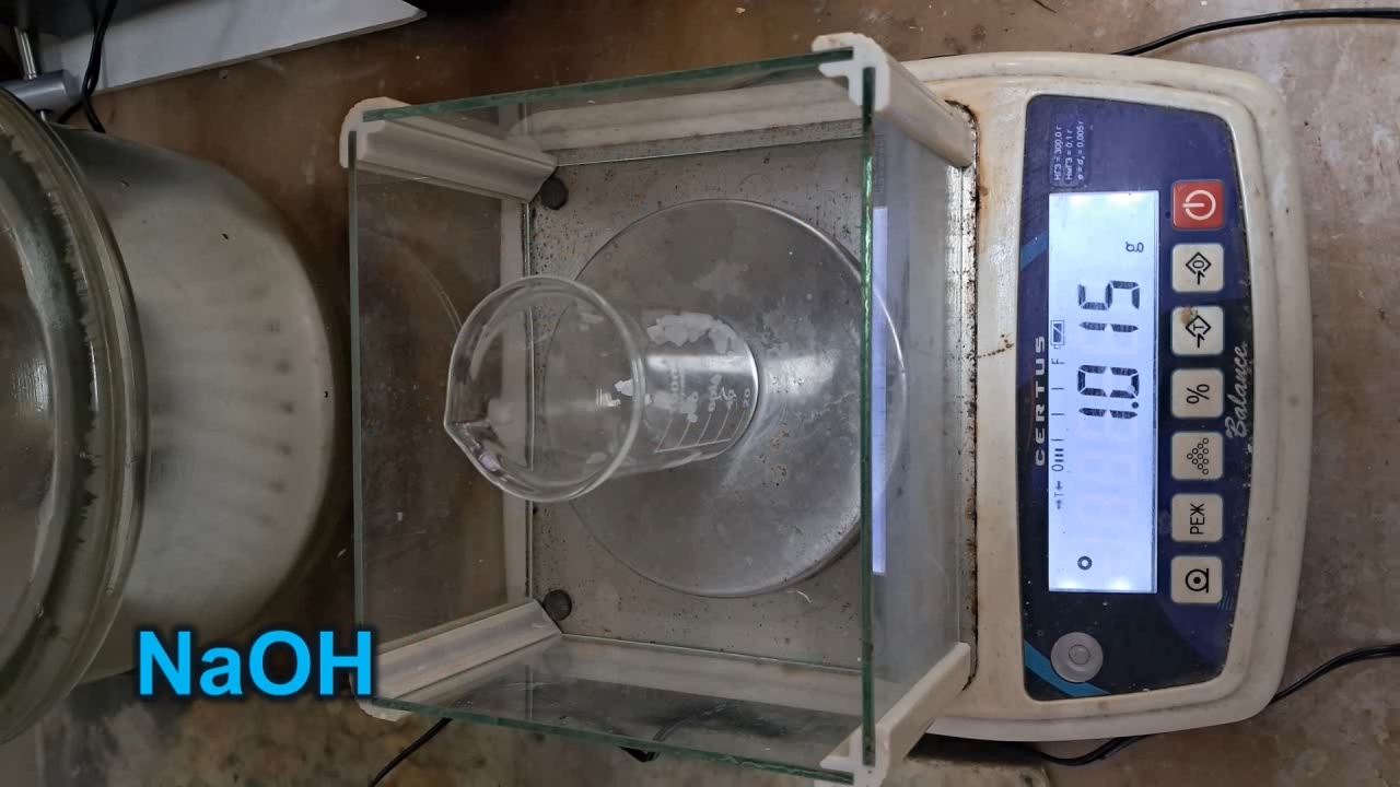 Ethyl Acetate: Hydrolysis and Unexpected Extraction (Universal Indicator)