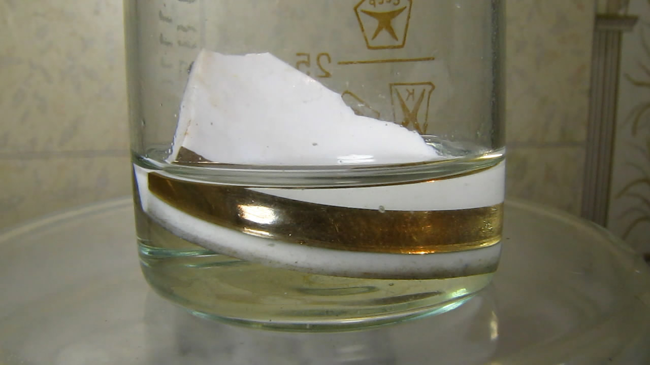 precipitate gold from chloroauric acid