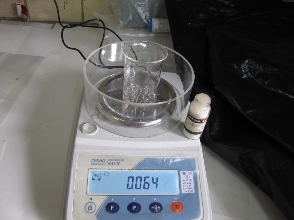         . Reduction of ammonium molybdate by zinc and hydrochloric acid
