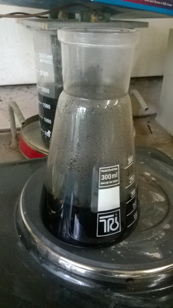      . Preparation of concentrate of activator for plastic metallization