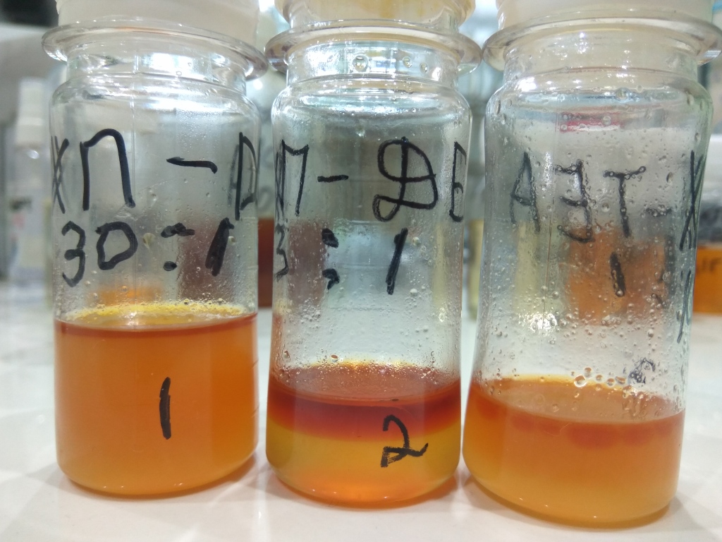  (   ). Chlorinated paraffins