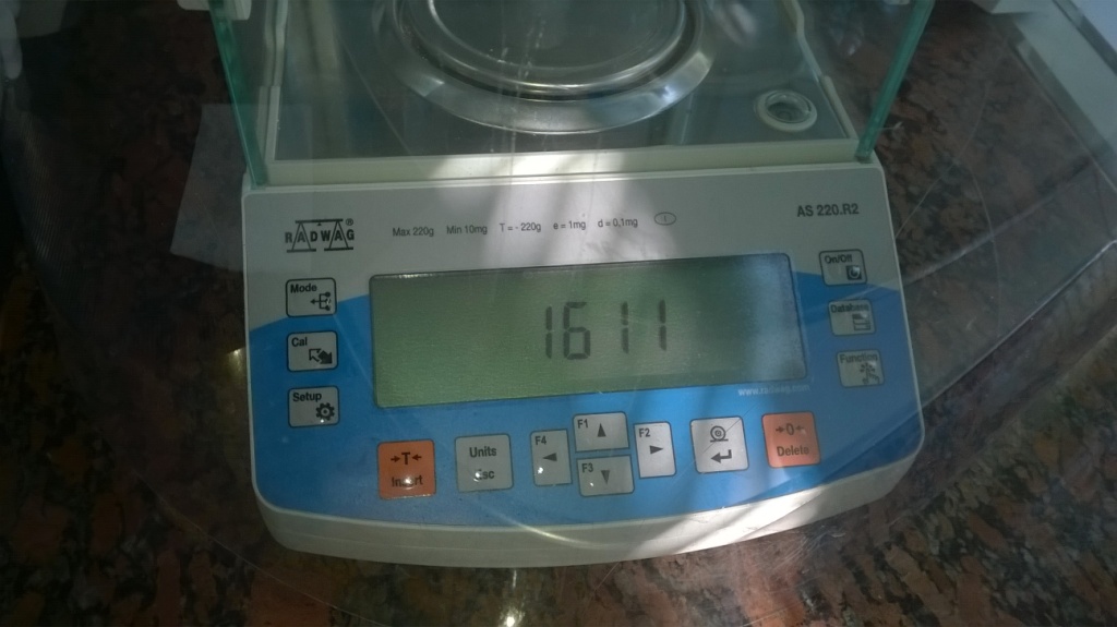  . Analytical balance