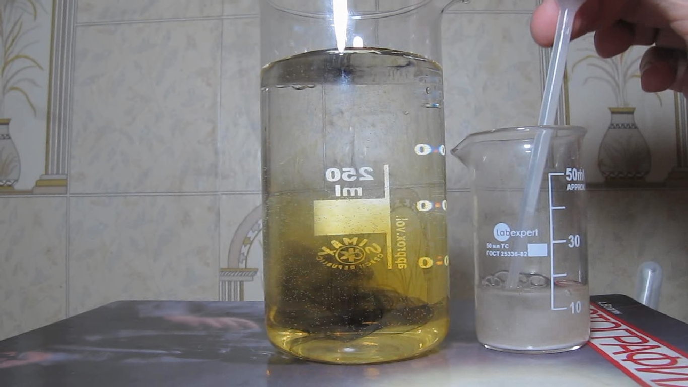      (III). Gallic acid and iron(III) chloride
