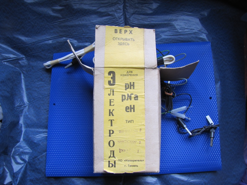  (). Electrodes (electrochemistry)