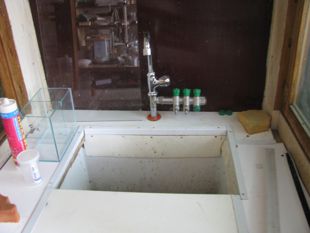 ,    . Reagents, materials and laboratory equipment