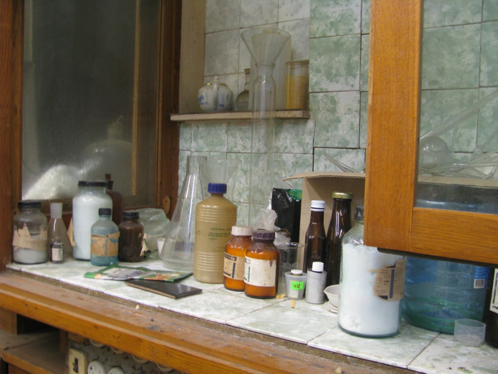 ,    . Reagents, materials and laboratory equipment