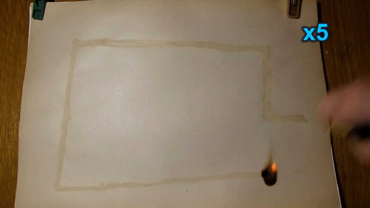 Fire draws on paper (potassium nitrate and paper).     (   )