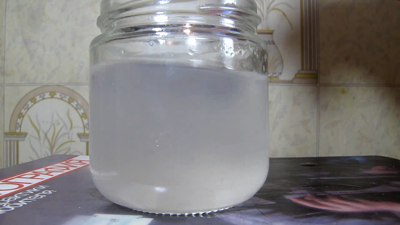 Reaction of potassium aluminate and waterglass (sodium and potassium silicates).       (   )