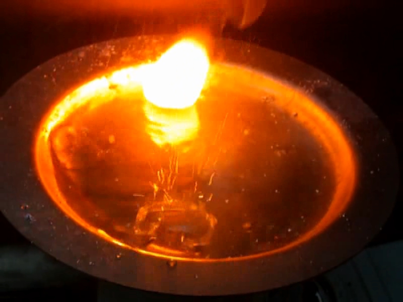 Sodium hydride (reaction of sodium hydride with water and combustion in air)