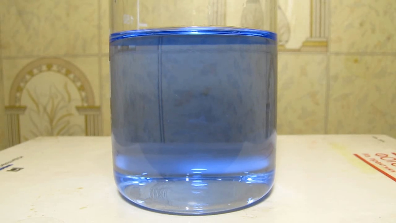 Concentrated hydrochloric acid, air and copper metal