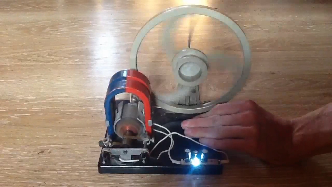 School Wimshurst machine and dynamo