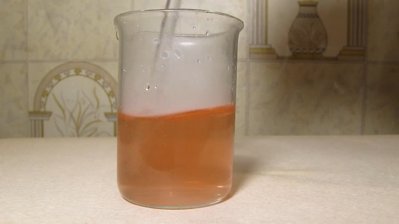 Red tulip, tap water, ammonia and hydrochloric acid