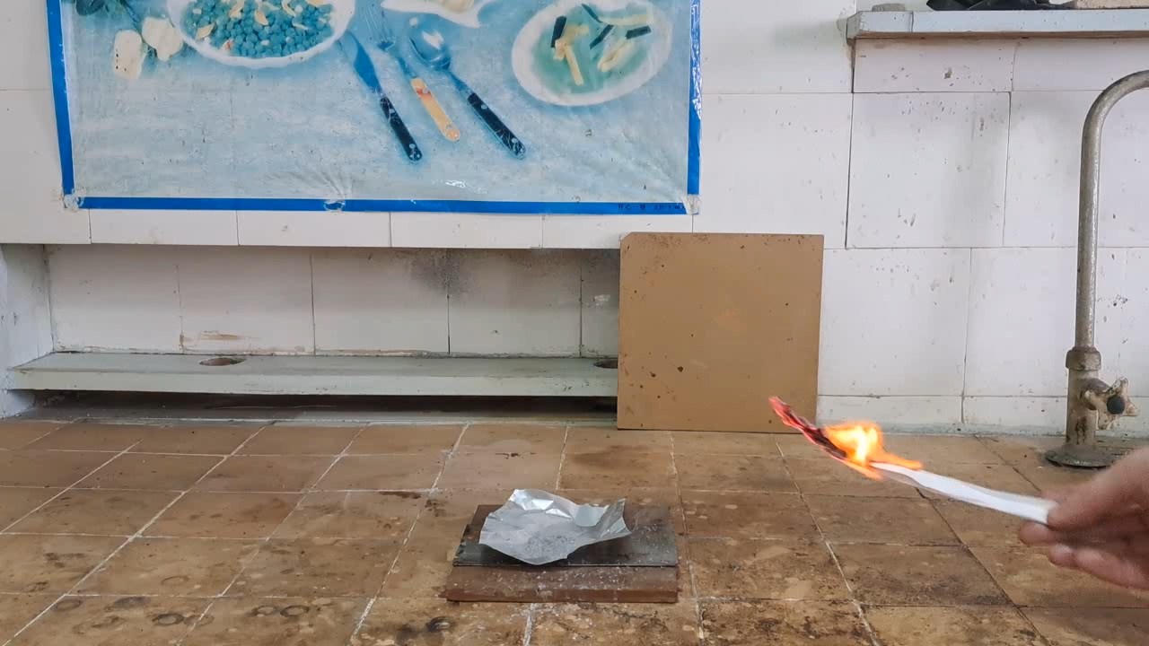 Aluminium and ammonium perchlorate