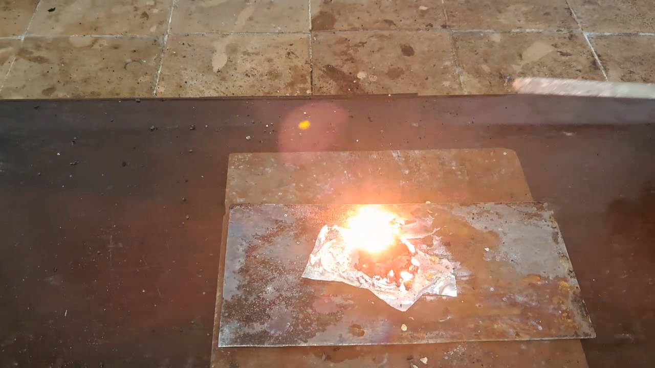 Titanium hydride TiH2 in propane burner flame