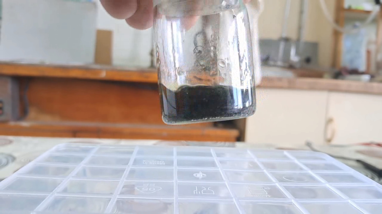 Dissolving Nitrocellulose in Low-Quality Acetone