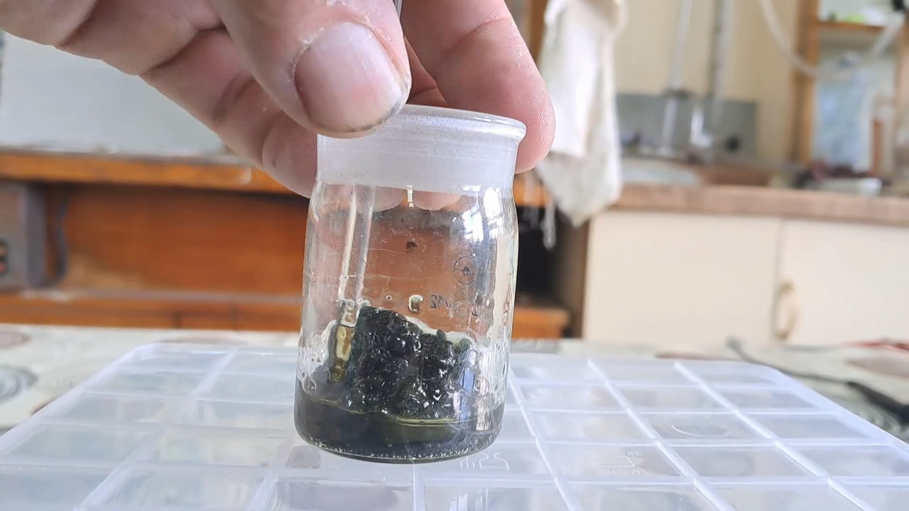 Dissolving Nitrocellulose in Low-Quality Acetone