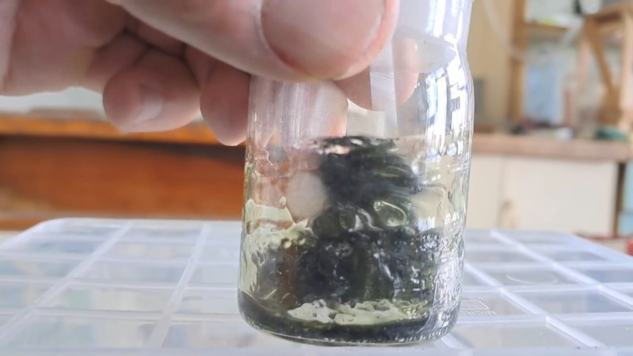 Dissolving Nitrocellulose in Low-Quality Acetone