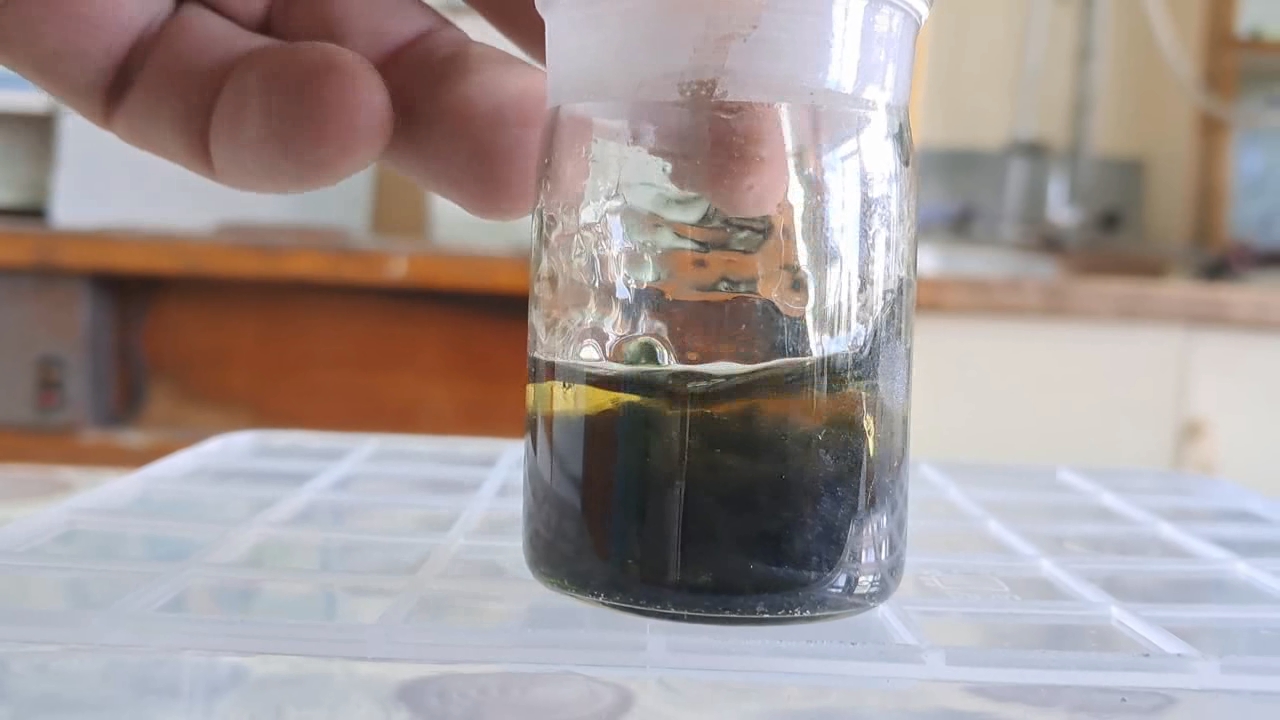 Dissolving Nitrocellulose in Low-Quality Acetone