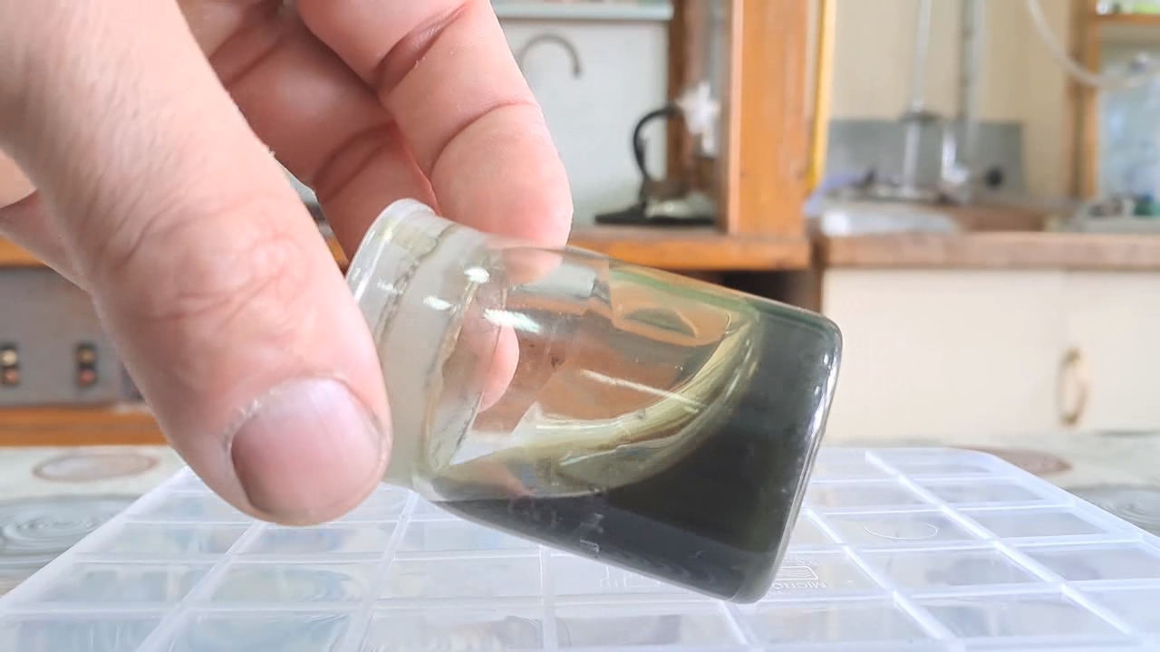 Dissolving Nitrocellulose in Low-Quality Acetone