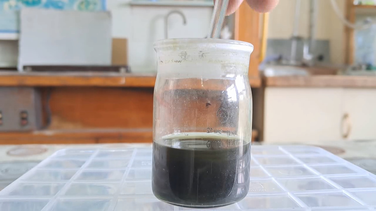 Dissolving Nitrocellulose in Low-Quality Acetone
