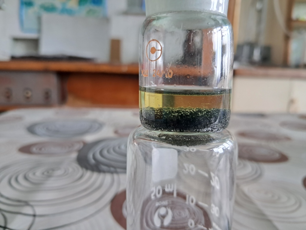 Dissolving Nitrocellulose in Low-Quality Acetone