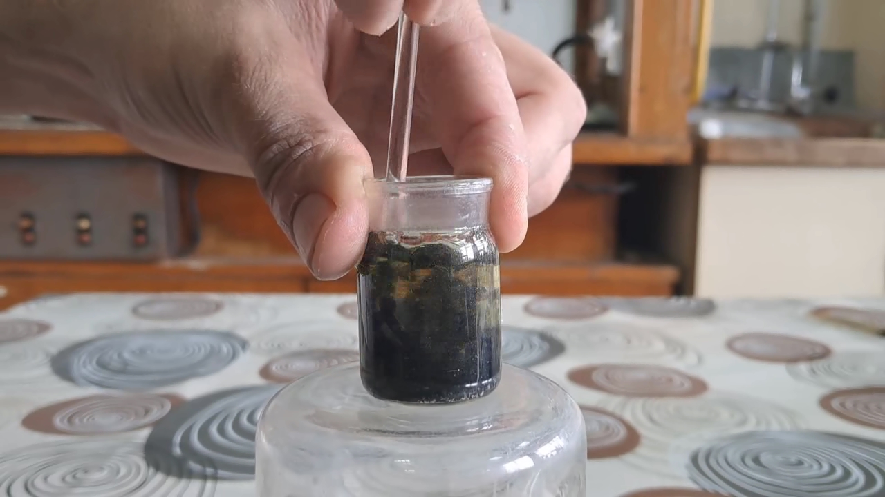 Dissolving Nitrocellulose in Low-Quality Acetone