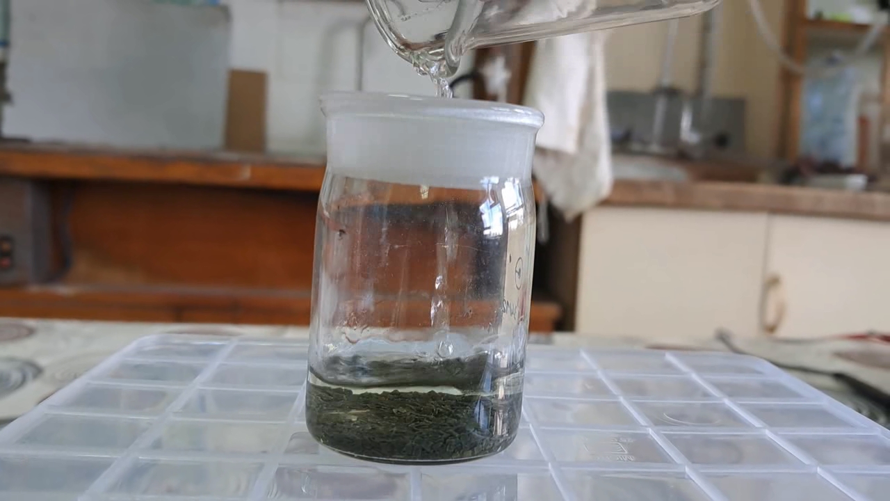 Dissolving Nitrocellulose in Low-Quality Acetone